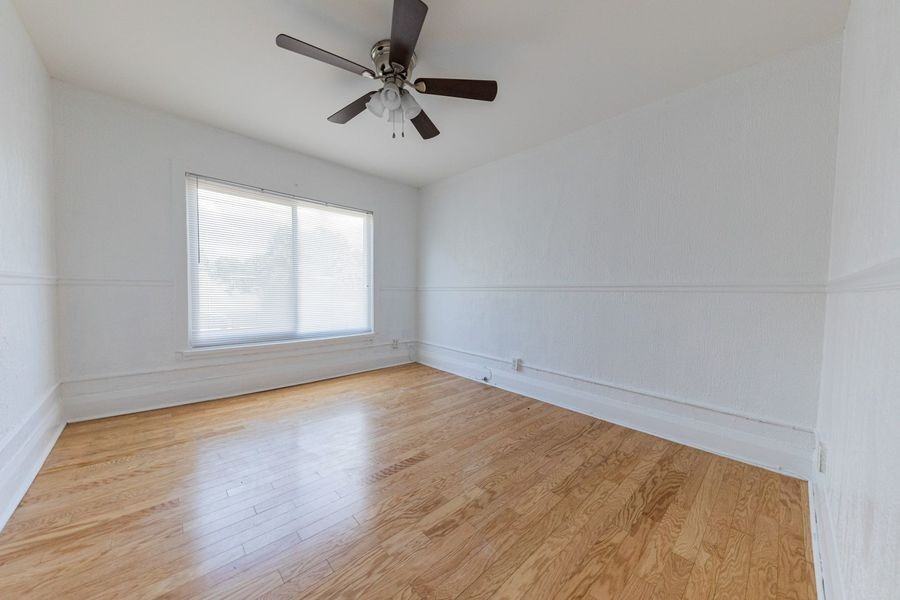 3002 W Sitios St #C - Photo 7 of 10