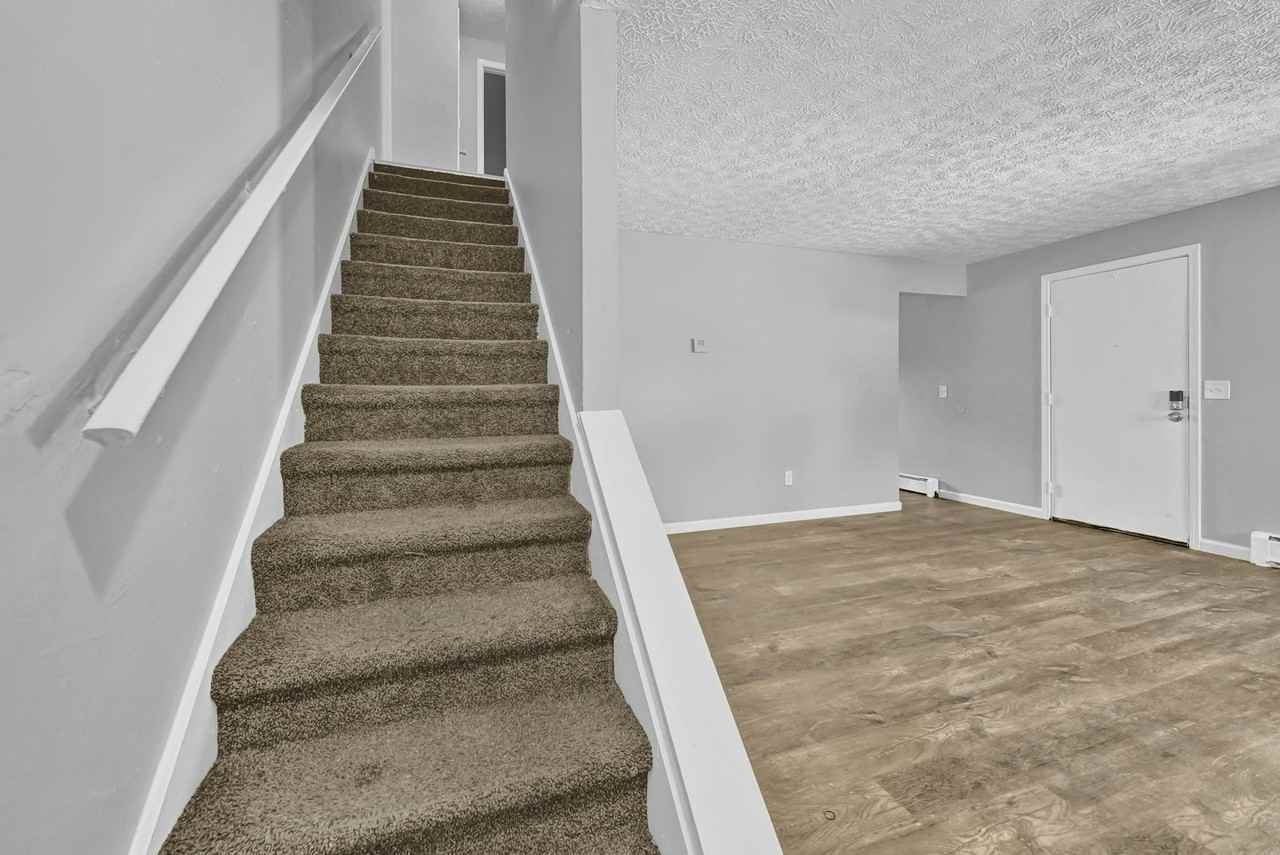 1724 Lexington Avenue - Photo 4 of 16
