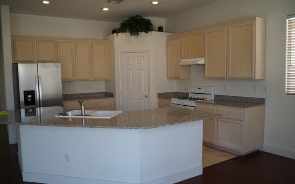 318 Palm Trace Ave #1 - Photo 2 of 35