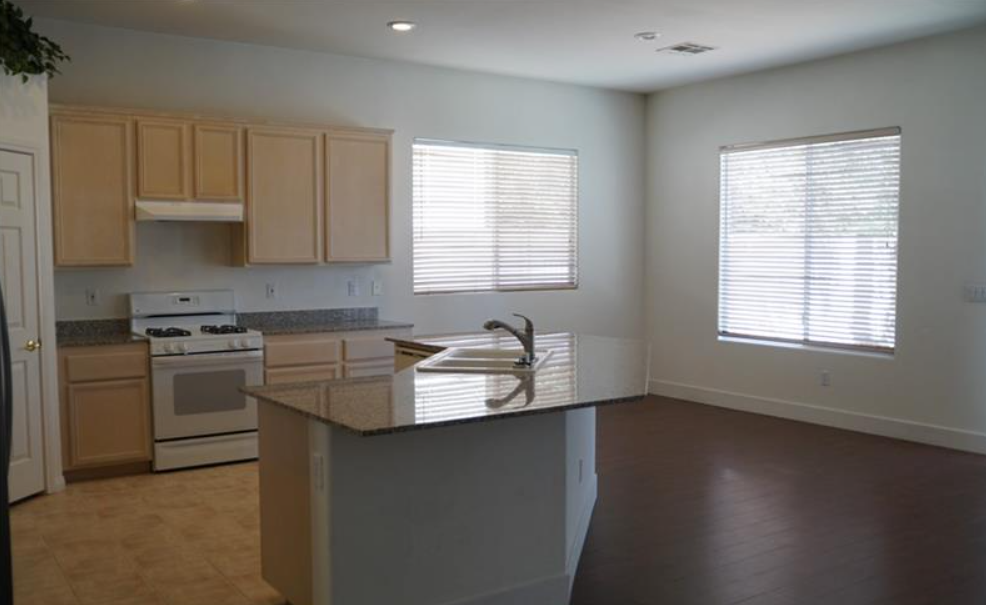 318 Palm Trace Ave #1 - Photo 3 of 35