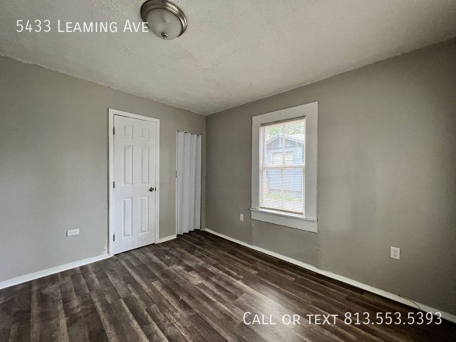 5433 Leaming Ave - Photo 6 of 11
