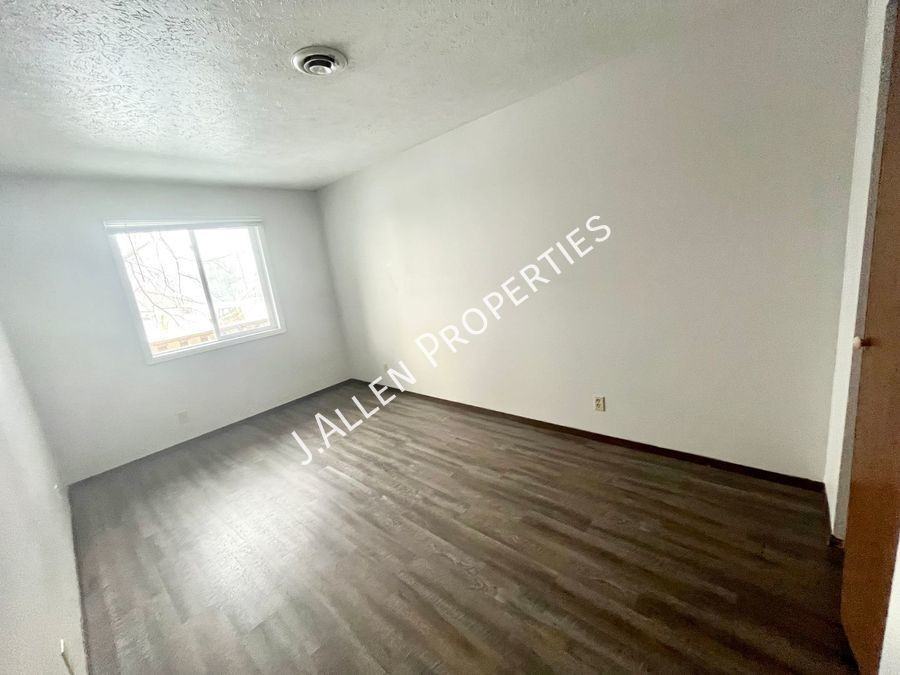 607 W Michigan Ave #11 - Photo 4 of 6