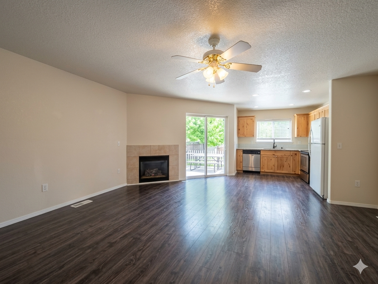 5344 Se 137th Ave - Photo 5 of 13