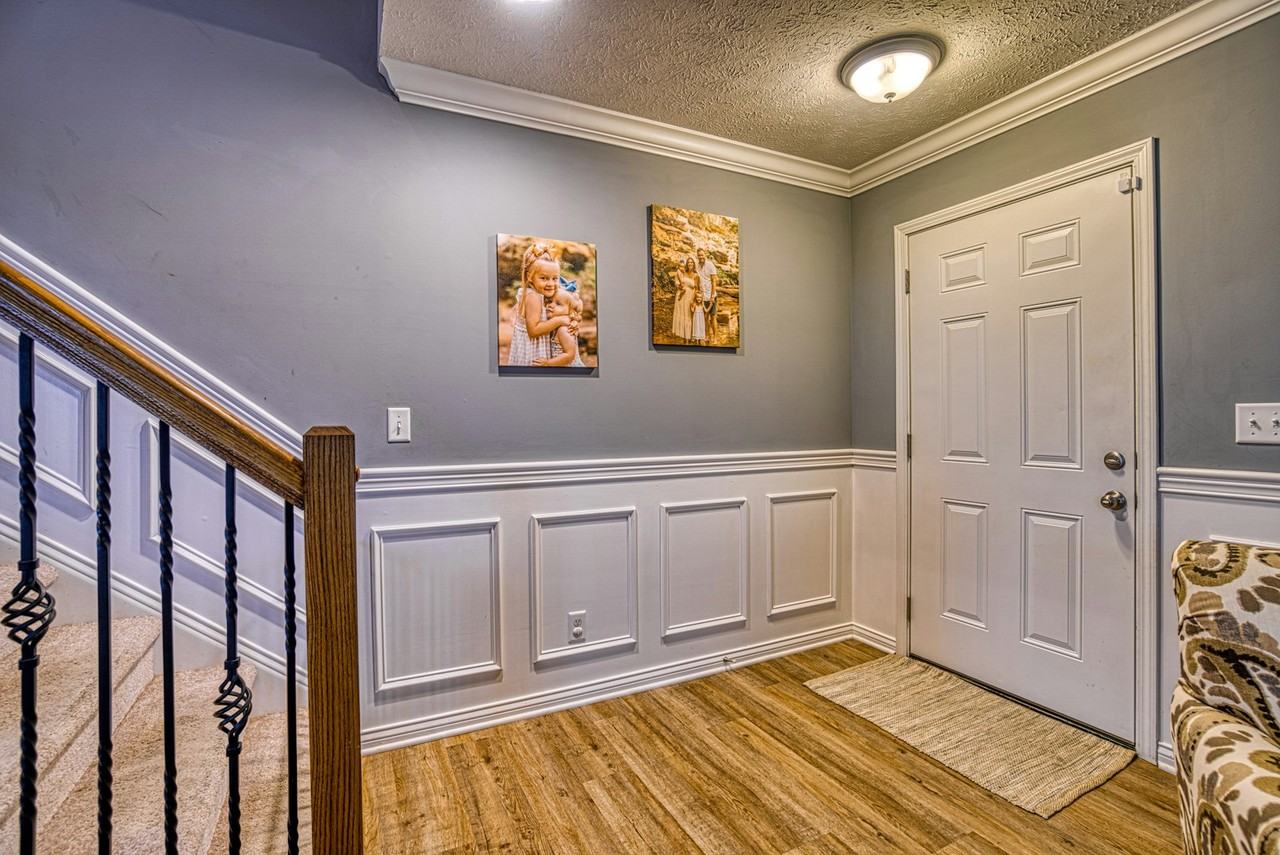 4880 Imperial Drive - Photo 5 of 50