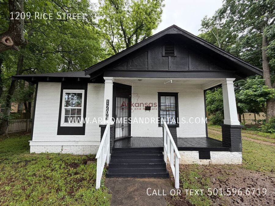 1209 Rice St