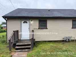 featured image of 2908 E 2nd St