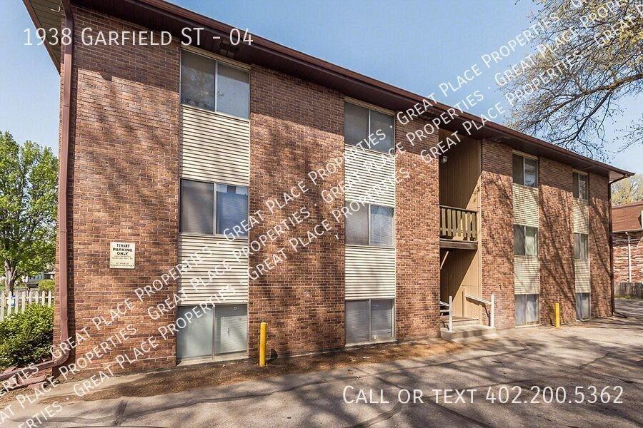 1938 Garfield St #04