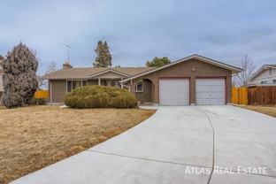 3296 S Geneva St - Photo 1 of 1