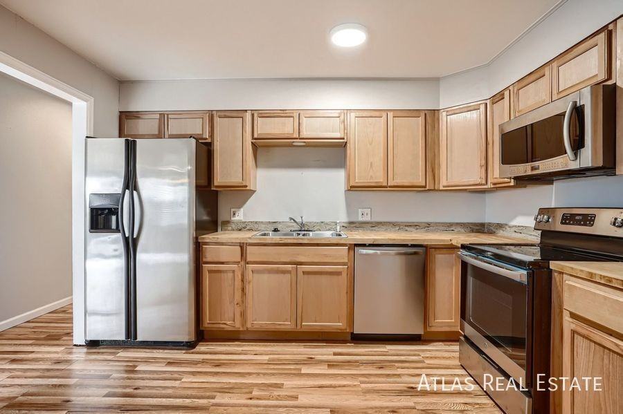 3296 S Geneva St - Photo 6 of 36