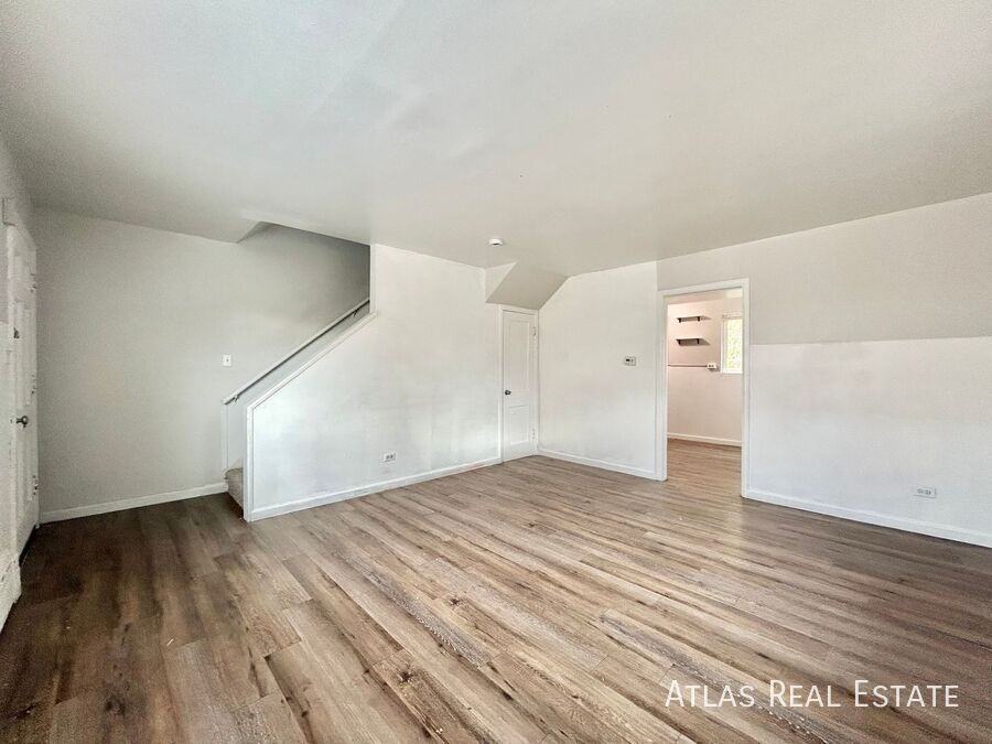 1853 W Mosier Pl - Photo 6 of 14