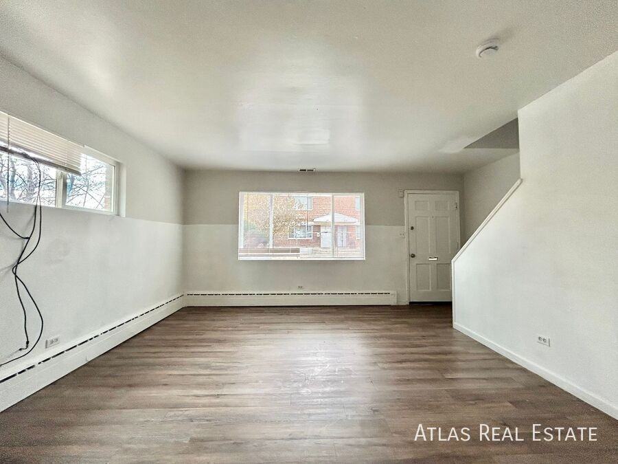 1853 W Mosier Pl - Photo 7 of 14