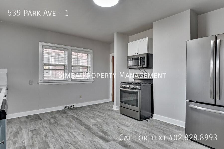 539 Park Ave #1 - Photo 4 of 24