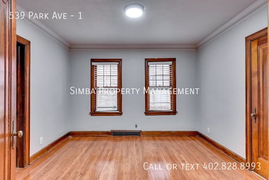 539 Park Ave #1 - Photo 7 of 24