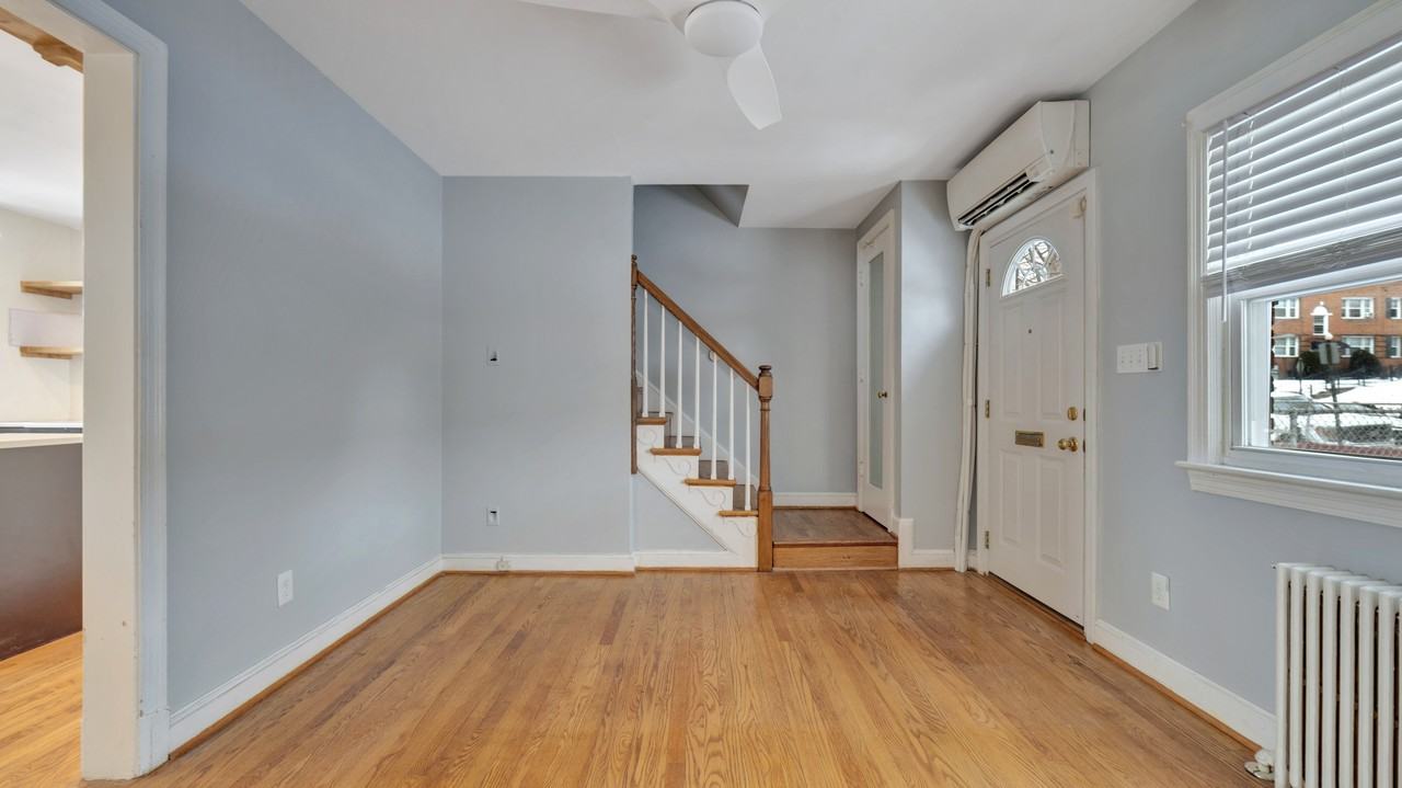 840 21st St Ne - Photo 4 of 19