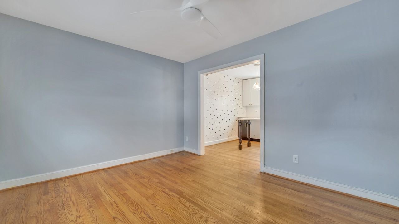 840 21st St Ne - Photo 5 of 19