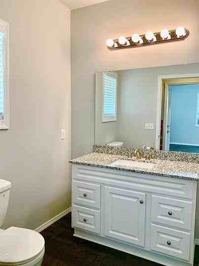 1024 W Washington Ave #1 - Photo 5 of 8