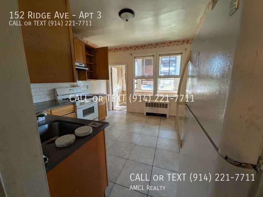 152 Ridge Ave #3