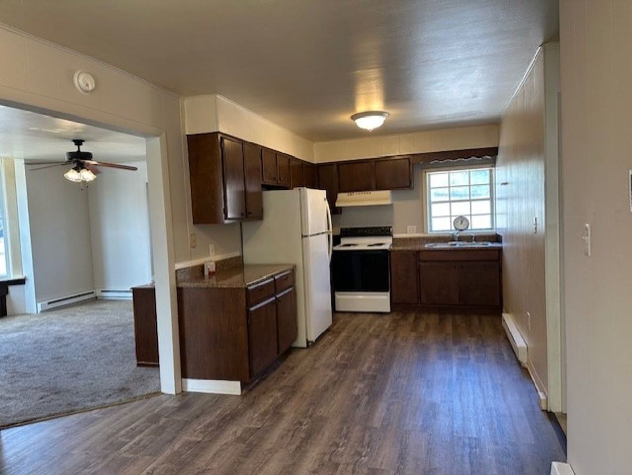113 Market St - Photo 2 of 10