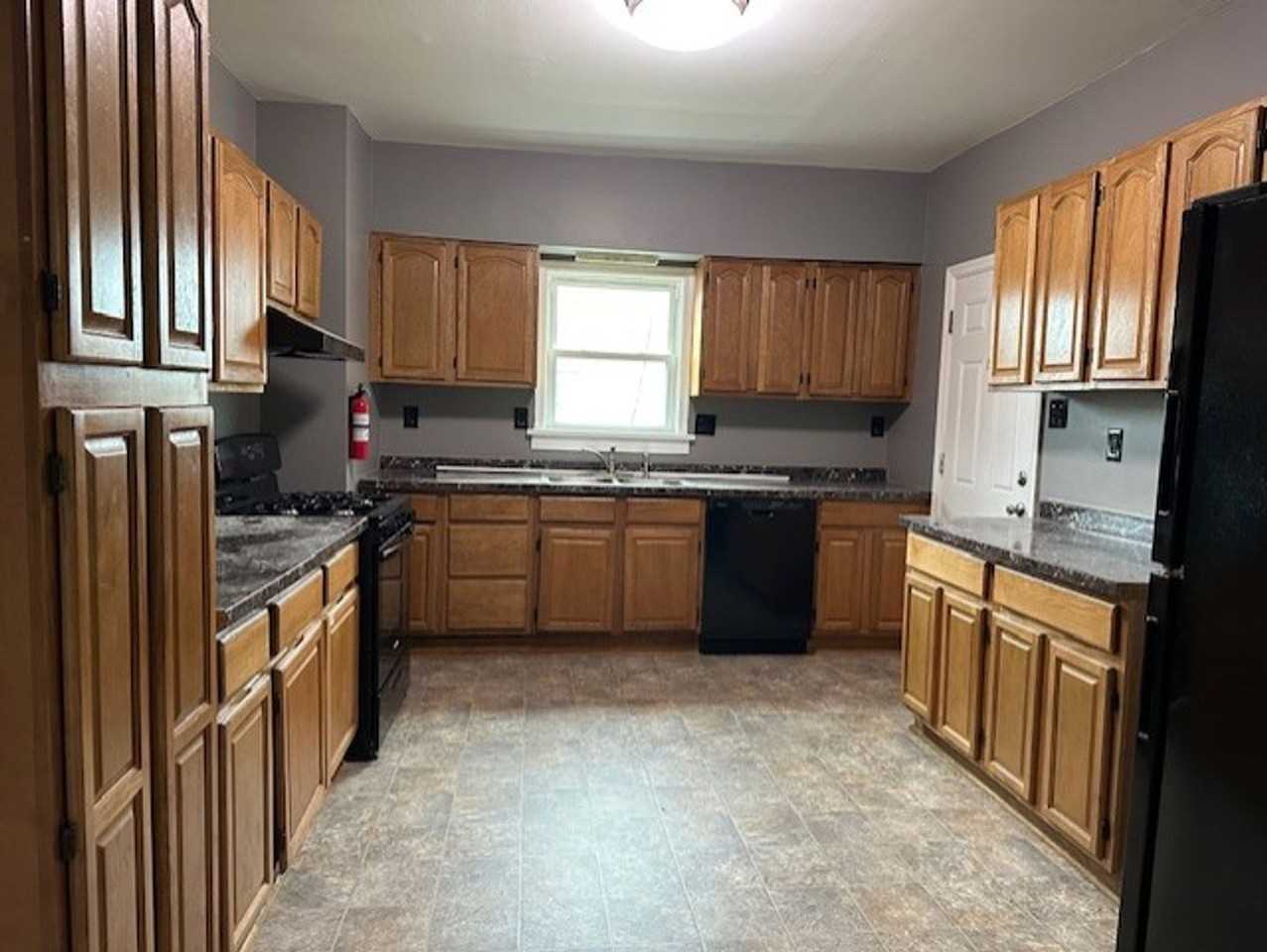 162 S 2nd St - Photo 6 of 17