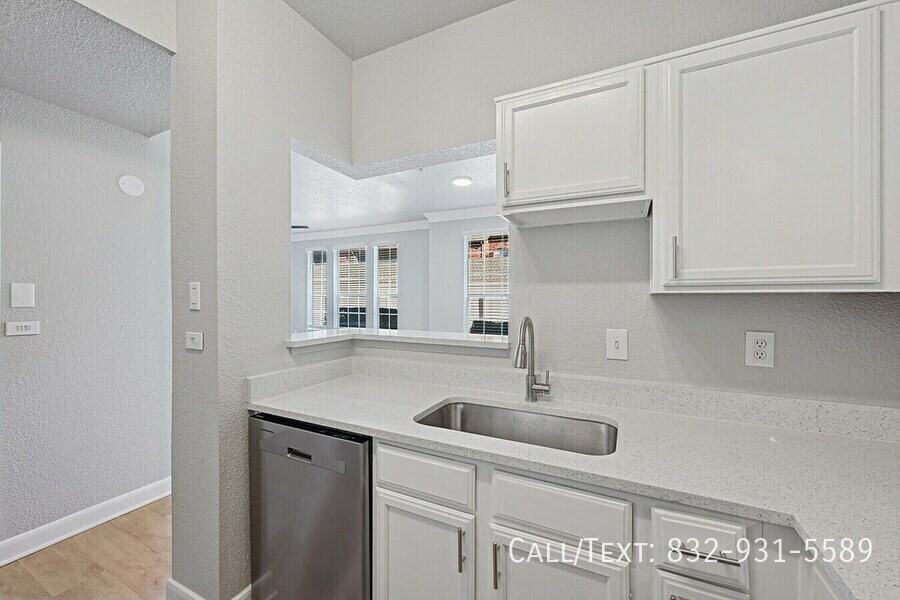 9601 Jones Rd #HRS - Photo 3 of 10