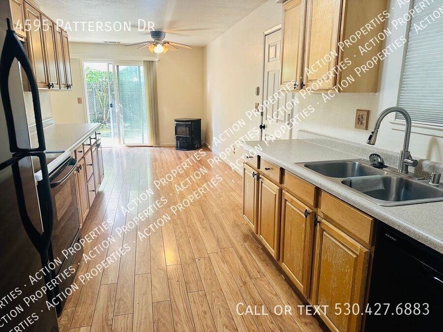 4595 Patterson Dr - Photo 4 of 21