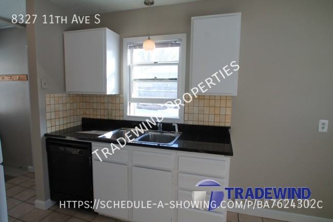 8327 11th Ave S - Photo 4 of 22