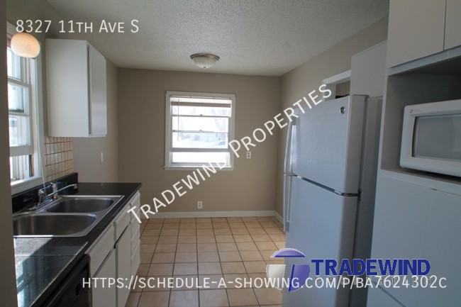 8327 11th Ave S - Photo 5 of 22