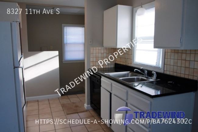 8327 11th Ave S - Photo 6 of 22
