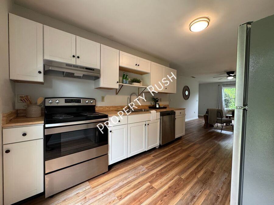 8740 Millard Lee Ln #8740 - Photo 7 of 22