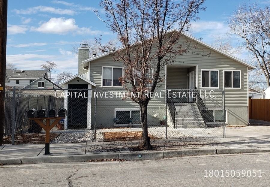 3708 S Mccall St #4 - Photo 2 of 8
