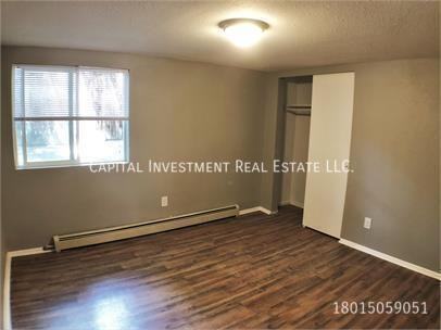 3708 S Mccall St #4 - Photo 6 of 8
