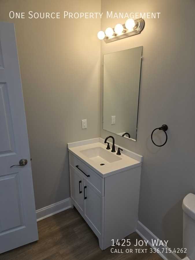 1425 Joy Way - Photo 5 of 12