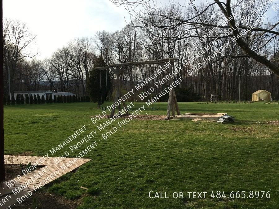 101 Schubert Rd - Photo 3 of 17