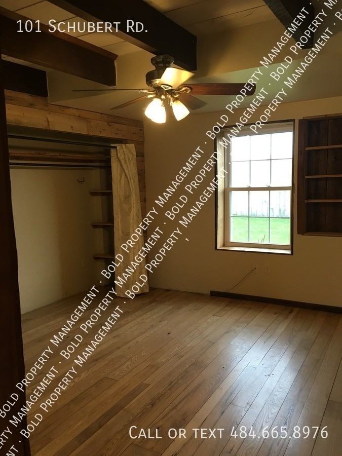 101 Schubert Rd - Photo 7 of 17