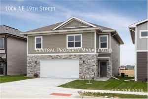 featured image of 1004 Ne 19th St