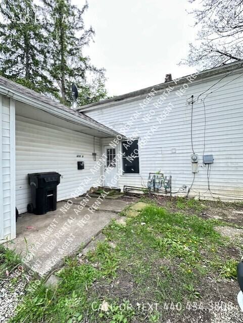 416 East Ave #A - Photo 2 of 7