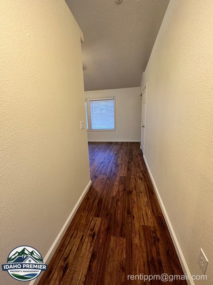 10977 W Altair St #1 - Photo 4 of 29