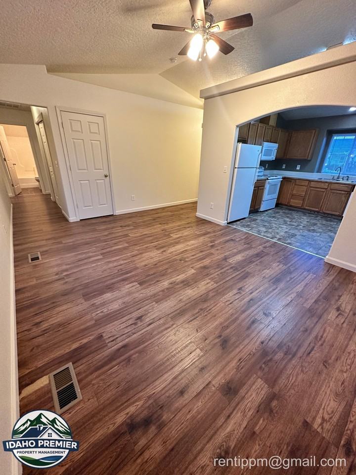 10977 W Altair St #1 - Photo 5 of 29