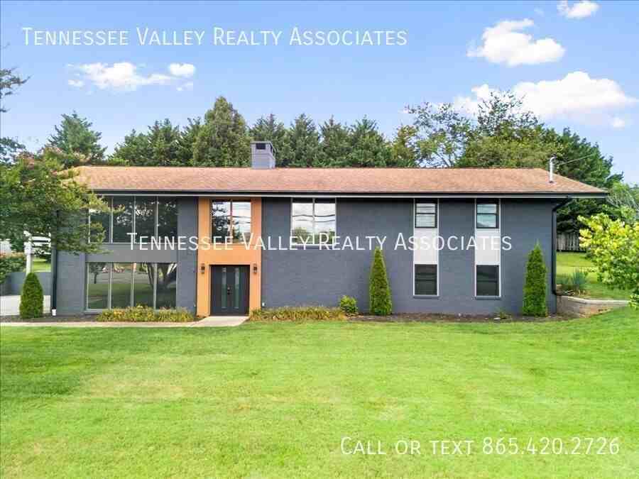 813 N Cedar Bluff Rd