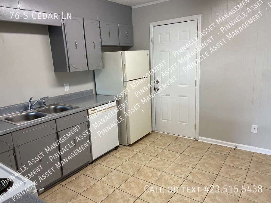 76 S Cedar Ln - Photo 5 of 17