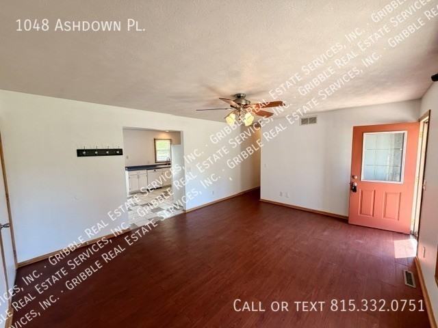 1048 Ashdown Pl - Photo 3 of 19