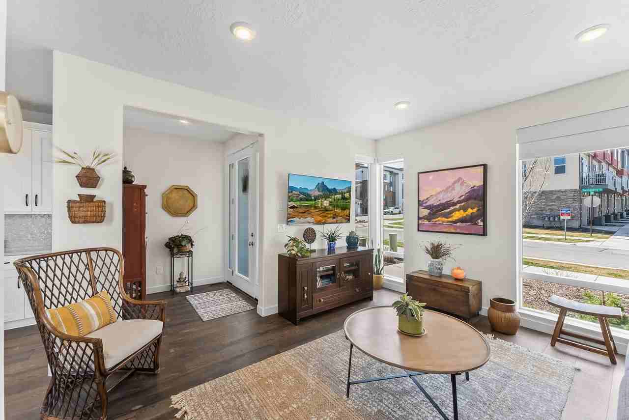 6682 Serviceberry Dr - Photo 5 of 31
