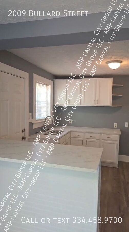 2009 Bullard St - Photo 3 of 14