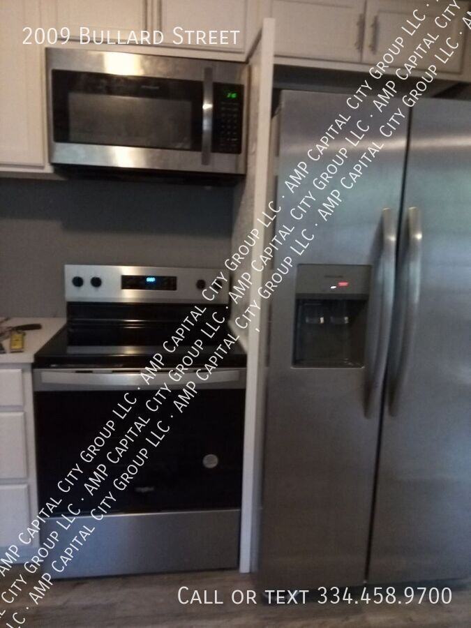 2009 Bullard St - Photo 2 of 14