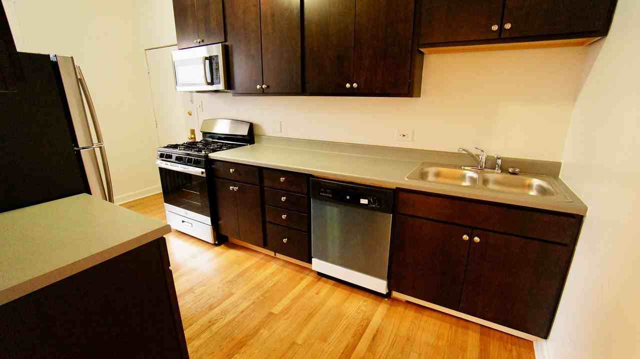 1530 Kedzie LLC - Photo 2 of 10