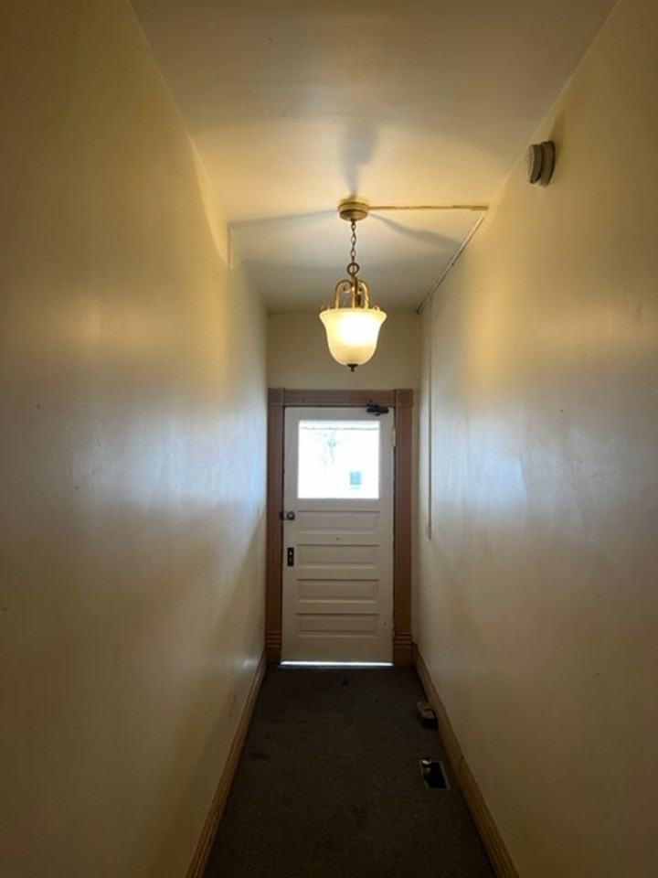 639 N 5th St - Photo 2 of 8