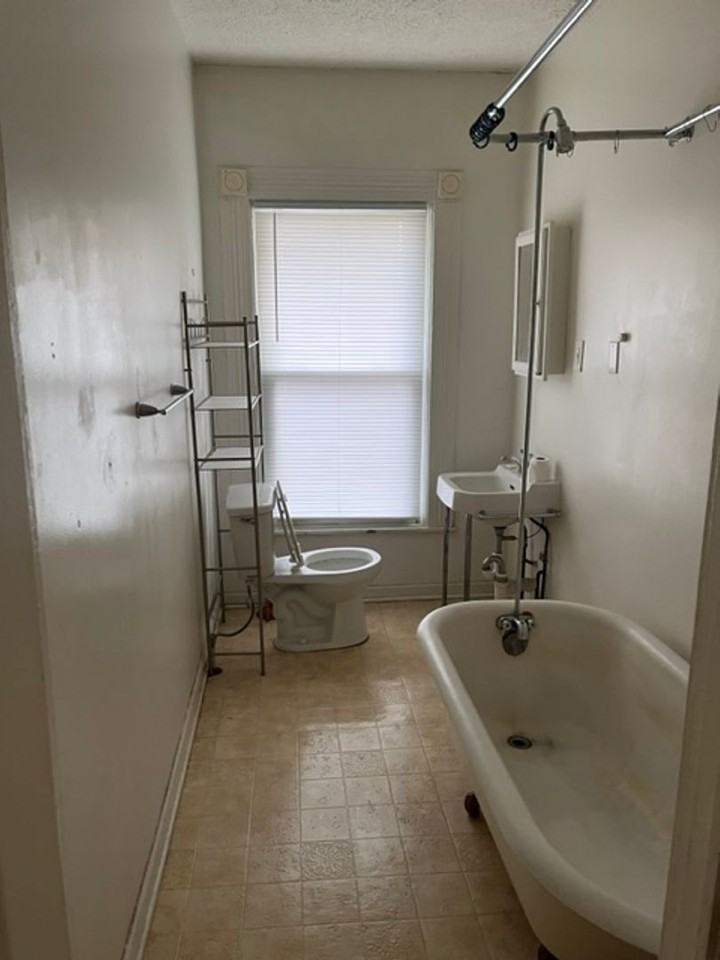 639 N 5th St - Photo 4 of 8