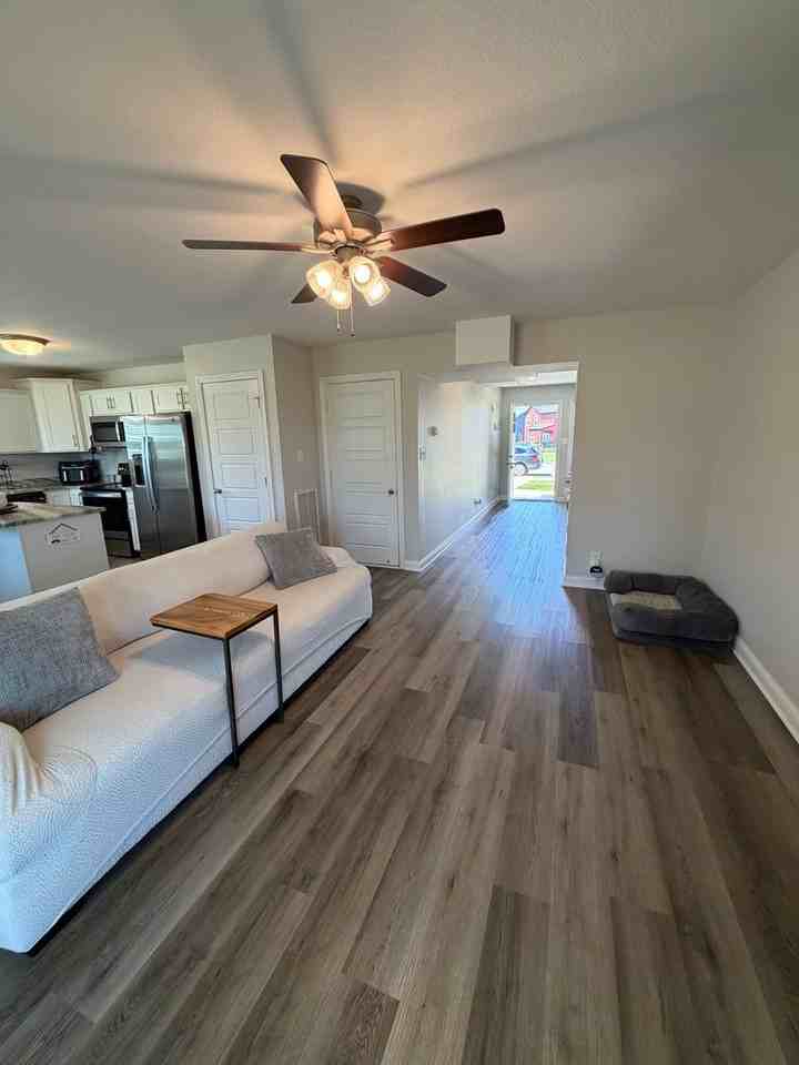 2645 Rafiki Dr - Photo 6 of 37