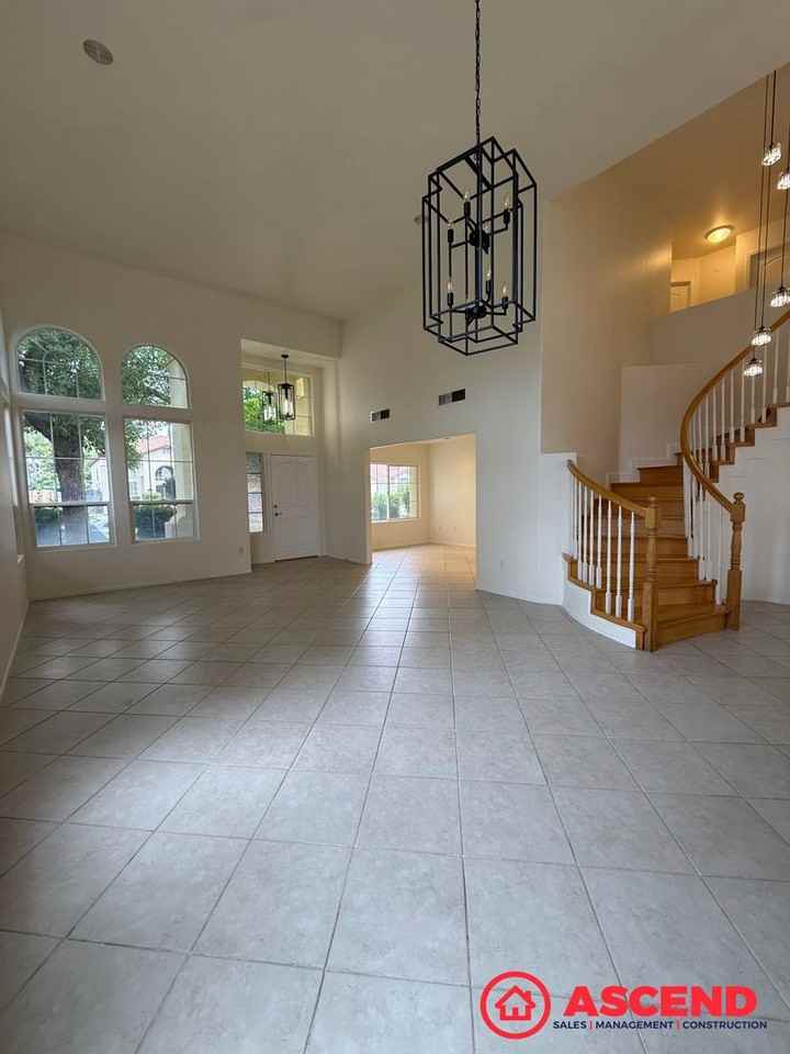 8715 Beau Maison Way - Photo 7 of 38