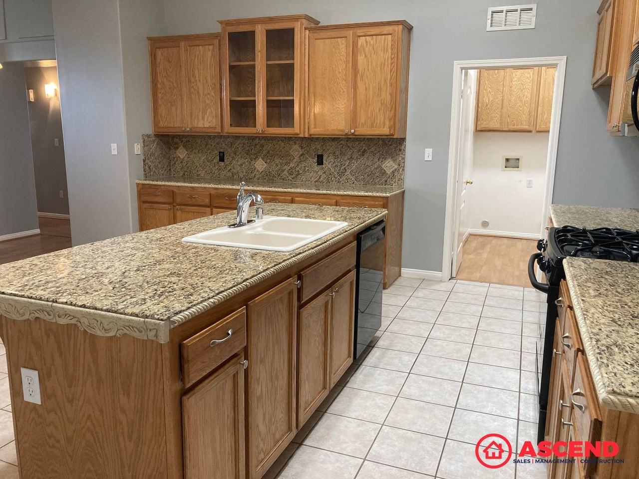 11815 Leigh River St - Photo 5 of 12